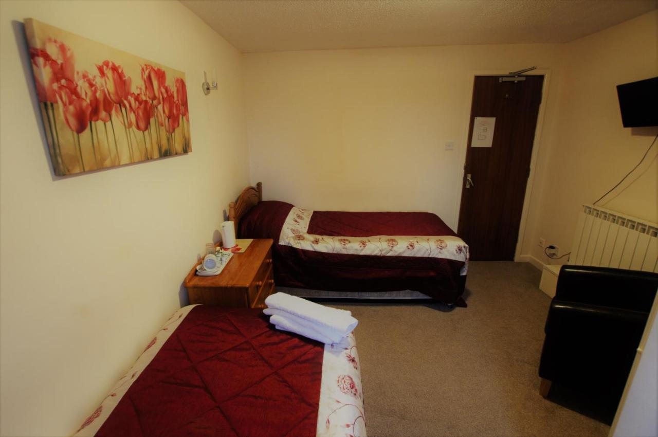 Bed and Breakfast Dove House Bishop's Cleeve Exterior foto